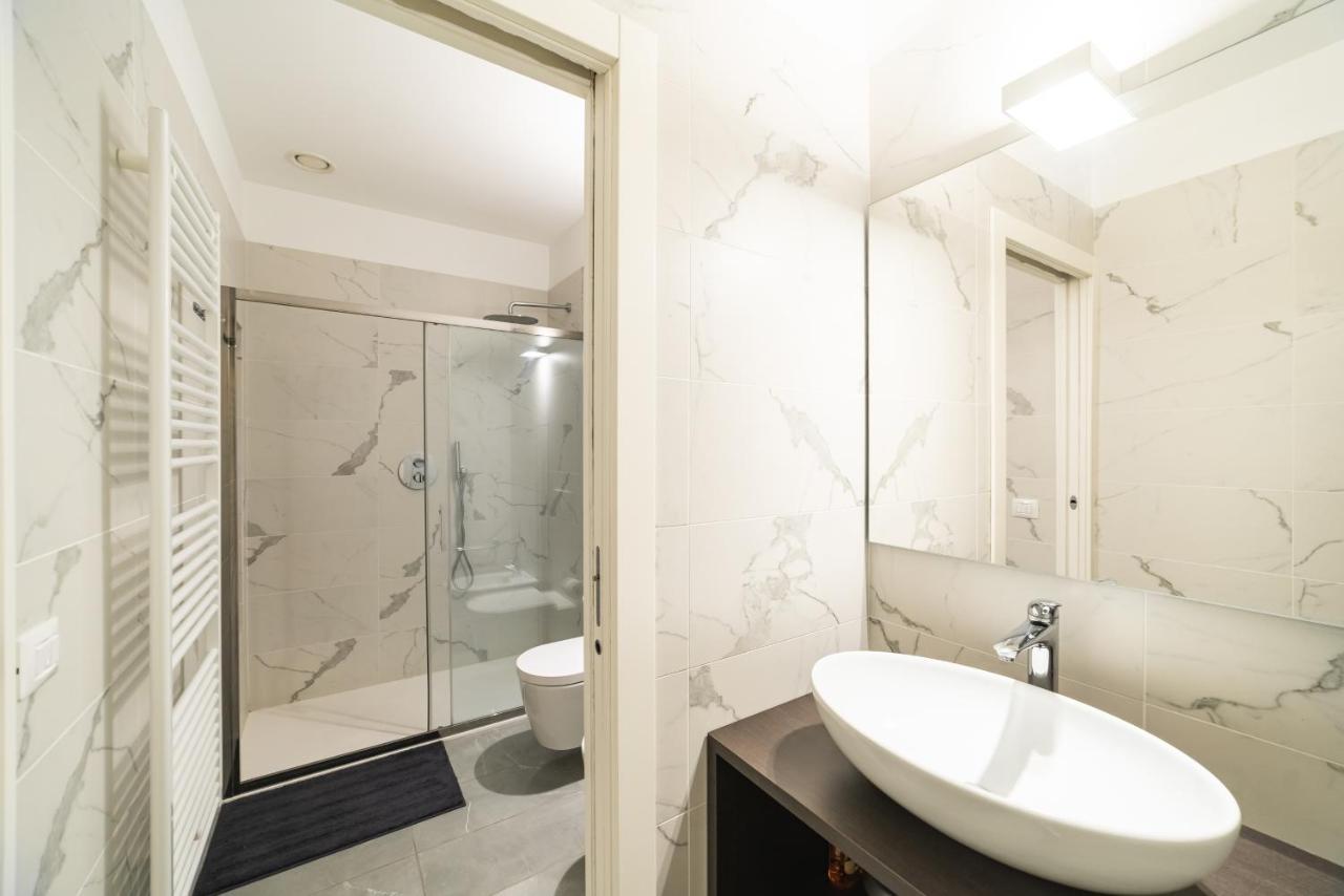 Appartamento Moderno Bilocale 64mq in ART BUILDING Milano Esterno foto